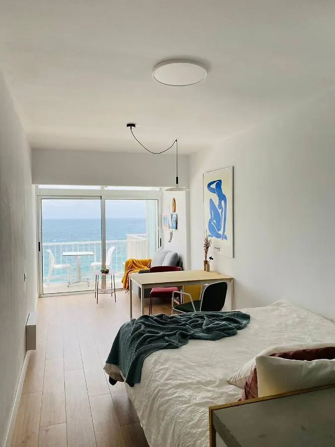Beach Front Studio. Oceanview Terrace. Fastwifi Las Palmas de Gran Canaria